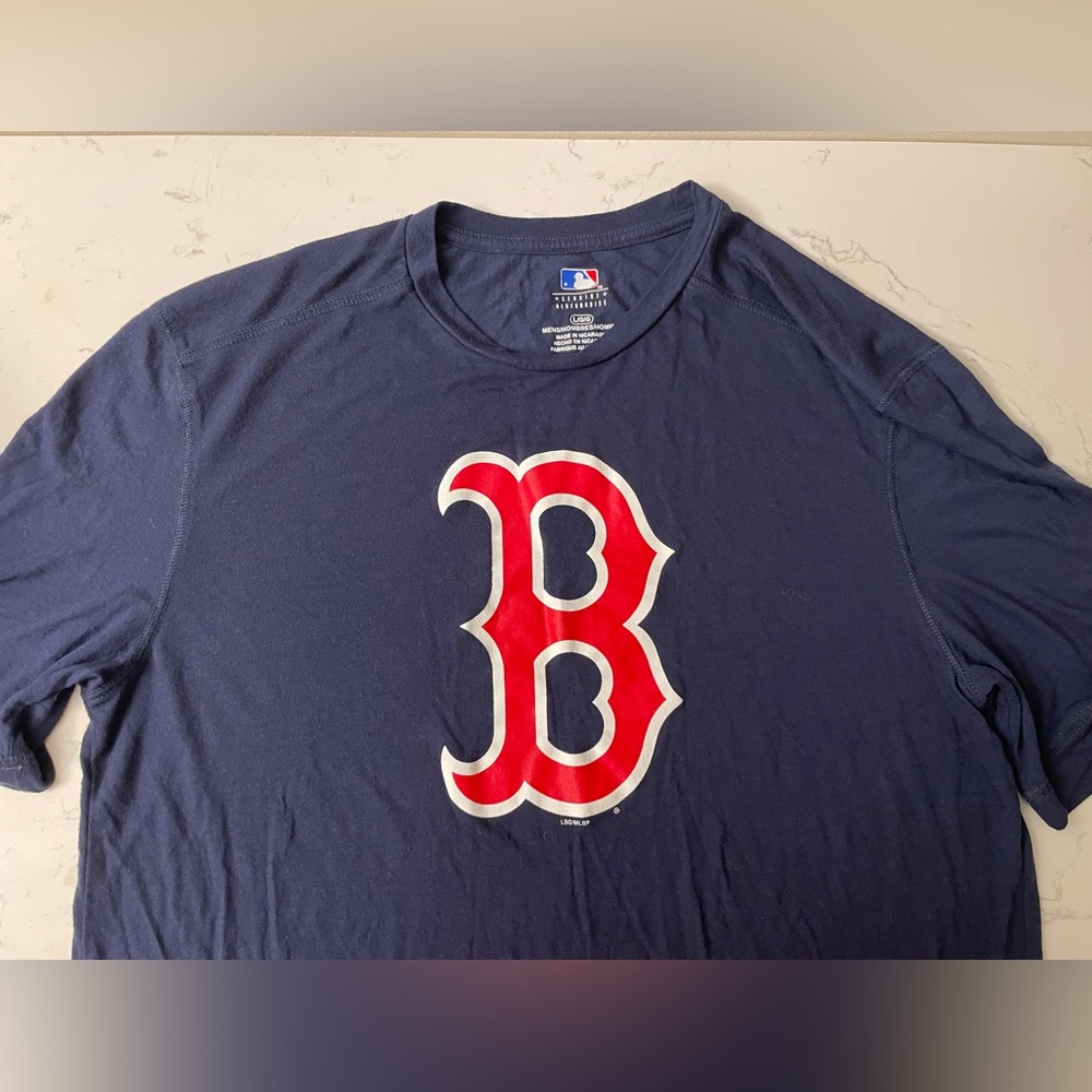 T-Shirt Genuine Merchandise Baseball Boston Red Sox T-Shirt, size large